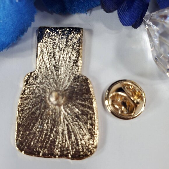 Mickey Mouse Camera Lapel Pin Enamel Brooch Badge Accessories Jewelry Gift Pin - Picture 2 of 5